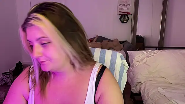 magicsparkles online show from March 14, 2025, 12:10 am