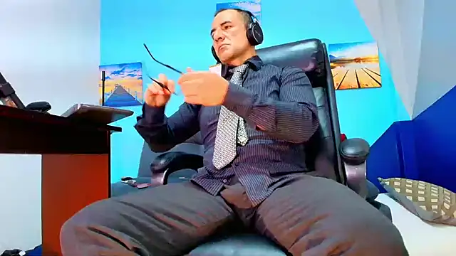 juanses n toro online show from December 22, 2025, 1:08 pm