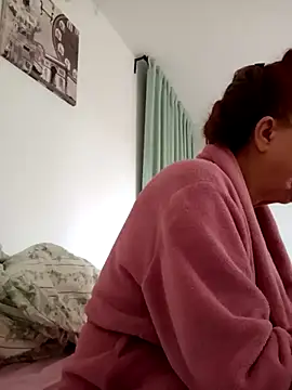 Snapshot of Hottie-Mom chatting on May 12, 2026, 8:55 am Hottie-Mom online show from May 12, 2026, 8:55 am