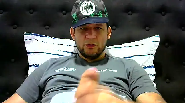 Snapshot of altenori112 chatting on January 24, 2025, 10:41 pm altenori112 online show from January 24, 2025, 10:41 pm