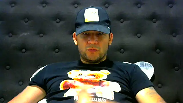 Snapshot of altenori112 chatting on February 5, 2025, 2:51 am altenori112 online show from February 5, 2025, 2:51 am