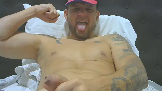 Snapshot of altenori112 chatting on February 10, 2025, 5:52 pm altenori112 online show from February 10, 2025, 5:52 pm