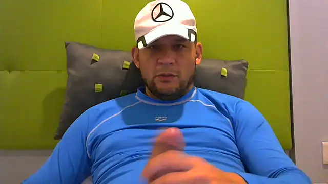 Snapshot of altenori112 chatting on February 13, 2025, 5:11 pm altenori112 online show from February 13, 2025, 5:11 pm