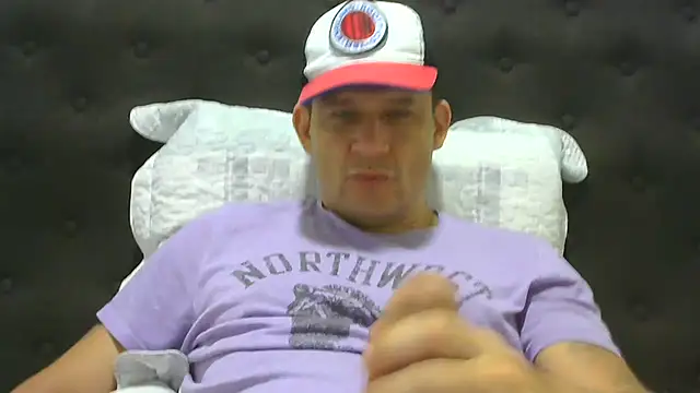 Snapshot of altenori112 chatting on February 16, 2025, 4:42 pm altenori112 online show from February 16, 2025, 4:42 pm