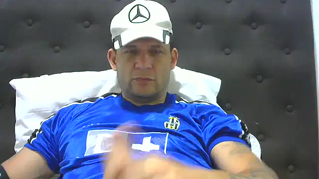 Snapshot of altenori112 chatting on February 20, 2025, 7:30 pm altenori112 online show from February 20, 2025, 7:30 pm