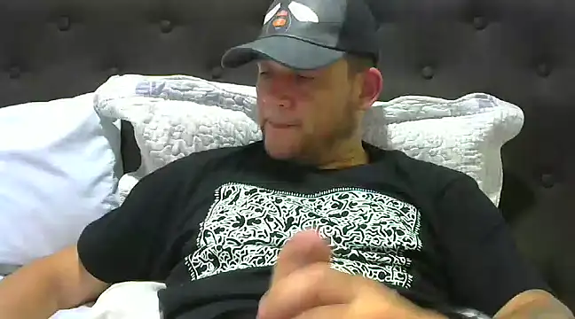 Snapshot of altenori112 chatting on March 14, 2025, 10:16 pm altenori112 online show from March 14, 2025, 10:16 pm