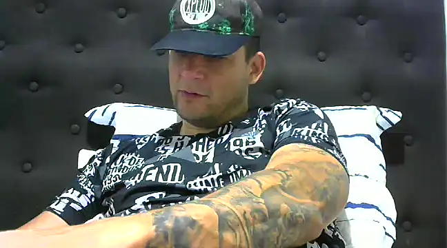 Snapshot of altenori112 chatting on March 23, 2025, 3:54 am altenori112 online show from March 23, 2025, 3:54 am