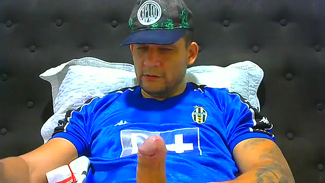 Snapshot of altenori112 chatting on September 12, 2025, 12:33 am altenori112 online show from September 12, 2025, 12:33 am