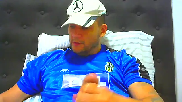 Snapshot of altenori112 chatting on September 30, 2025, 9:31 pm altenori112 online show from September 30, 2025, 9:31 pm