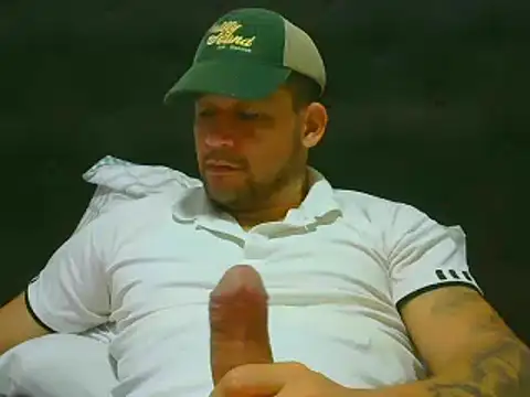 Snapshot of altenori112 chatting on October 6, 2025, 2:03 pm altenori112 online show from October 6, 2025, 2:03 pm