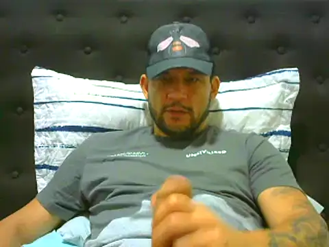 Snapshot of altenori112 chatting on October 16, 2025, 11:17 pm altenori112 online show from October 16, 2025, 11:17 pm