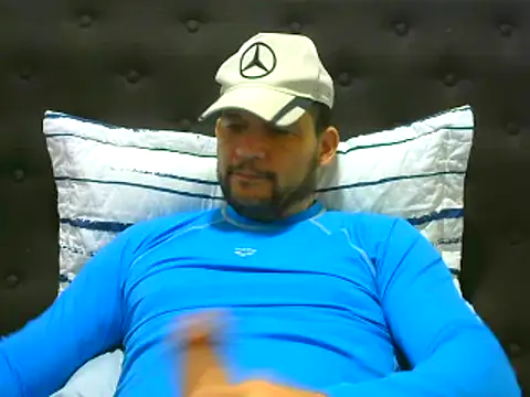 Snapshot of altenori112 chatting on October 20, 2025, 12:38 pm altenori112 online show from October 20, 2025, 12:38 pm