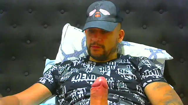 Snapshot of altenori112 chatting on October 23, 2025, 6:50 pm altenori112 online show from October 23, 2025, 6:50 pm