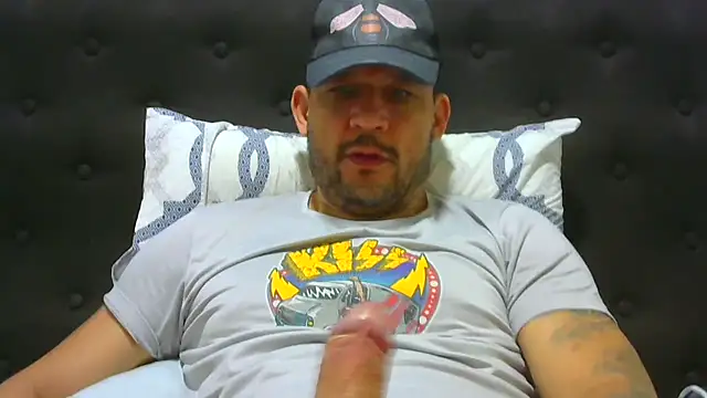 Snapshot of altenori112 chatting on November 4, 2025, 12:37 pm altenori112 online show from November 4, 2025, 12:37 pm