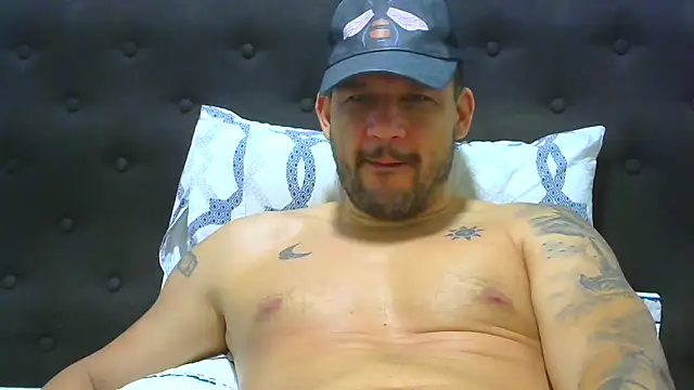 Snapshot of altenori112 chatting on November 5, 2025, 12:43 am altenori112 online show from November 5, 2025, 12:43 am