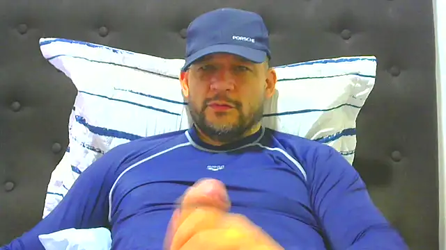 Snapshot of altenori112 chatting on November 20, 2025, 2:28 pm altenori112 online show from November 20, 2025, 2:28 pm