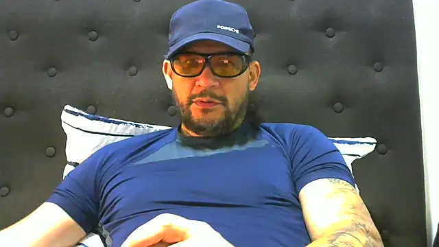 Snapshot of altenori112 chatting on November 26, 2025, 1:01 pm altenori112 online show from November 26, 2025, 1:01 pm