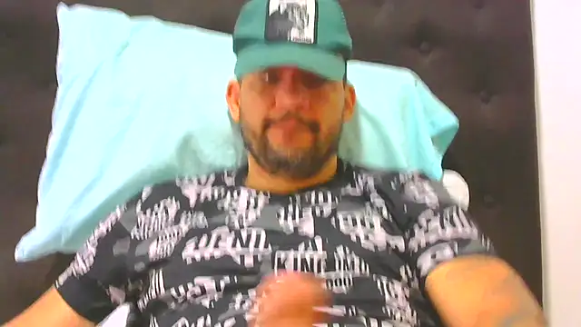 Snapshot of altenori112 chatting on November 29, 2025, 1:58 pm altenori112 online show from November 29, 2025, 1:58 pm