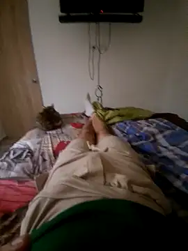 dannnyhot24 online show from April 21, 2026, 12:44 pm