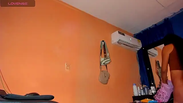 Snapshot of Sammybitchx chatting on November 29, 2025, 8:12 pm Sammybitchx online show from November 29, 2025, 8:12 pm