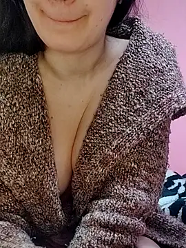 Amaya07 online show from December 4, 2025, 3:05 am