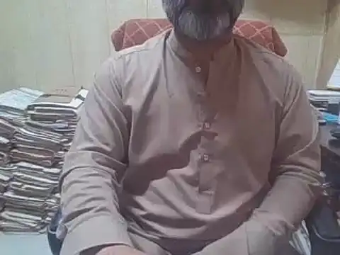 hairymaster95 online show from October 25, 2025, 4:20 am