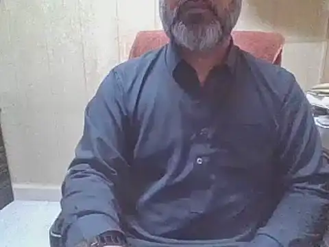 Snapshot of hairymaster95 chatting on May 1, 2026, 6:18 am hairymaster95 online show from May 1, 2026, 6:18 am