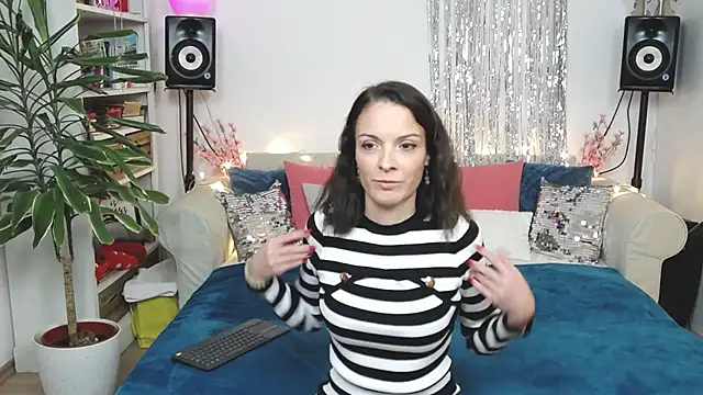 JaneDejaySC online show from April 26, 2026, 7:22 pm