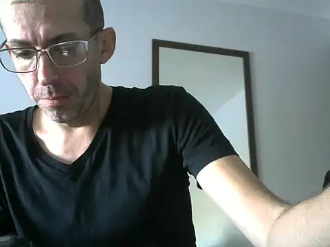 smokenstrokex online show from December 18, 2024, 3:22 pm