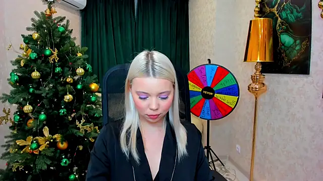 EnergyBunny 1 online show from December 28, 2024, 2:22 am