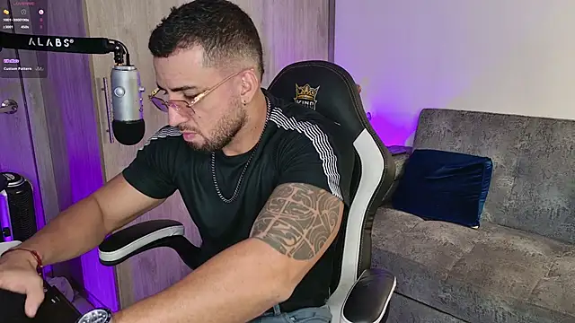 mr david cox online show from February 28, 2025, 1:15 am