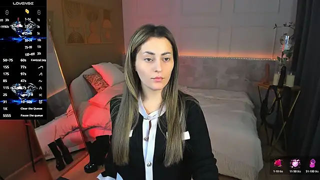 KylieMellow online show from April 8, 2026, 5:18 am