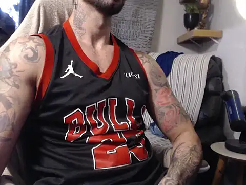 Snapshot of BarucRj chatting on October 8, 2025, 6:27 pm BarucRj online show from October 8, 2025, 6:27 pm