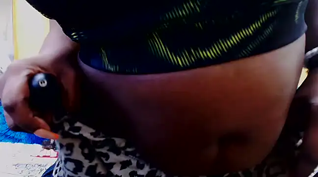 Bustydiva88 online show from December 25, 2024, 9:33 pm