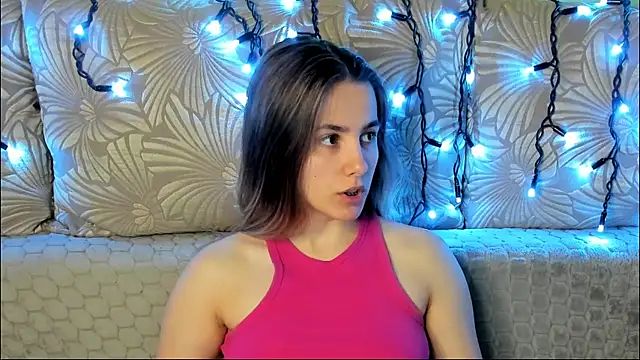 Snapshot of MaggieCake chatting on July 5, 2026, 4:30 am MaggieCake online show from July 5, 2026, 4:30 am