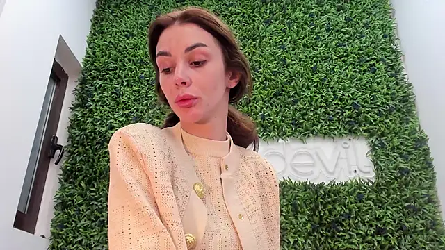 realhotfallingdevil online show from April 6, 2026, 3:59 am