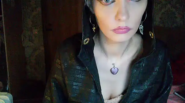 Snapshot of WildMissNiks chatting on December 9, 2024, 11:36 am WildMissNiks online show from December 9, 2024, 11:36 am