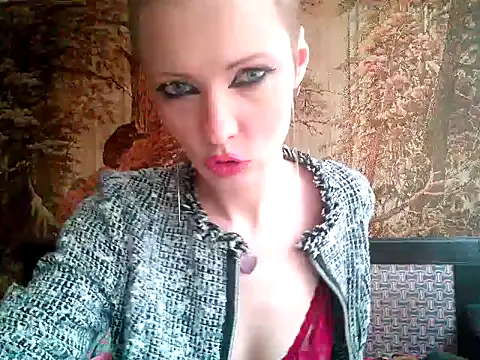 Snapshot of WildMissNiks chatting on January 21, 2025, 8:52 am WildMissNiks online show from January 21, 2025, 8:52 am