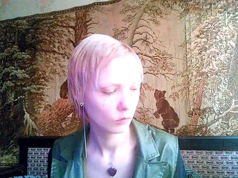 Snapshot of WildMissNiks chatting on February 3, 2025, 8:13 am WildMissNiks online show from February 3, 2025, 8:13 am