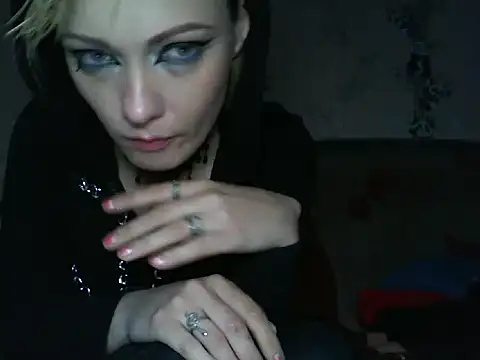 Snapshot of WildMissNiks chatting on June 16, 2026, 6:49 am WildMissNiks online show from June 16, 2026, 6:49 am