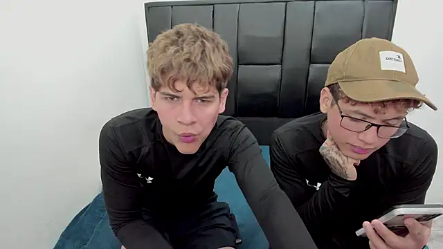 javieryalejandro online show from October 28, 2025, 1:36 pm