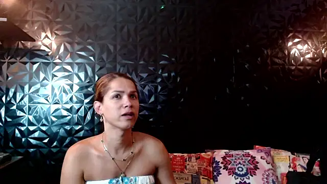 Snapshot of PINK__LOLA1 chatting on March 4, 2026, 10:27 pm PINK LOLA1 online show from March 4, 2026, 10:27 pm