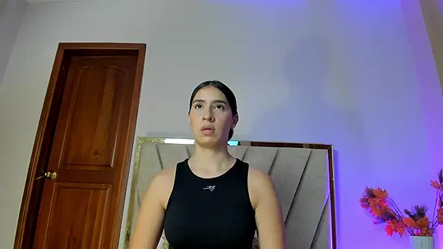 Christy Sea online show from November 6, 2025, 6:20 pm