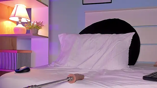 alicialittle online show from January 24, 2025, 8:11 pm