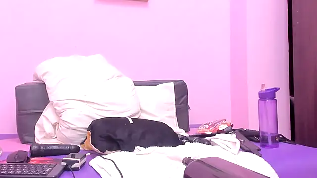 MATURE WHOR33 online show from February 28, 2025, 6:09 pm