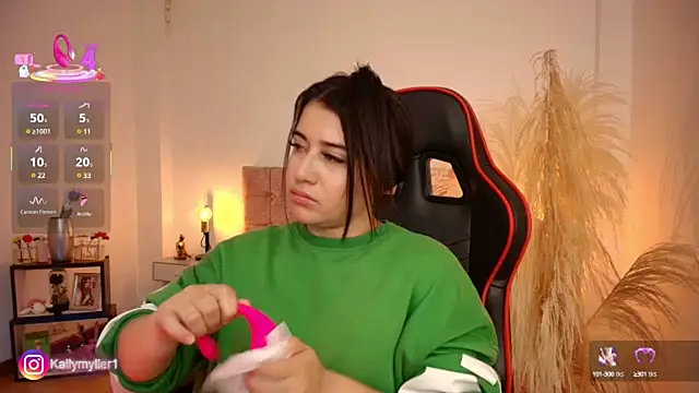 Snapshot of KallyMyller1 chatting on March 10, 2025, 7:18 pm KallyMyller1 online show from March 10, 2025, 7:18 pm