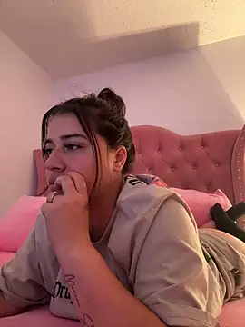 Snapshot of KallyMyller1 chatting on March 13, 2025, 3:44 am KallyMyller1 online show from March 13, 2025, 3:44 am