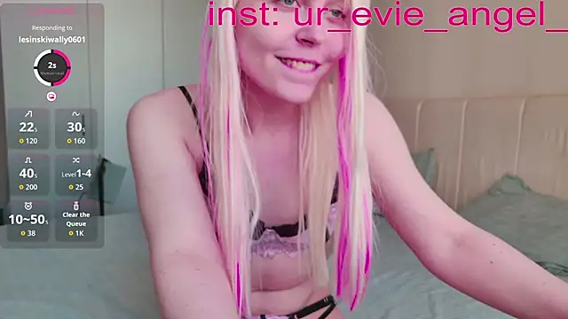 Evelyn rabbit online show from March 30, 2026, 9:21 am