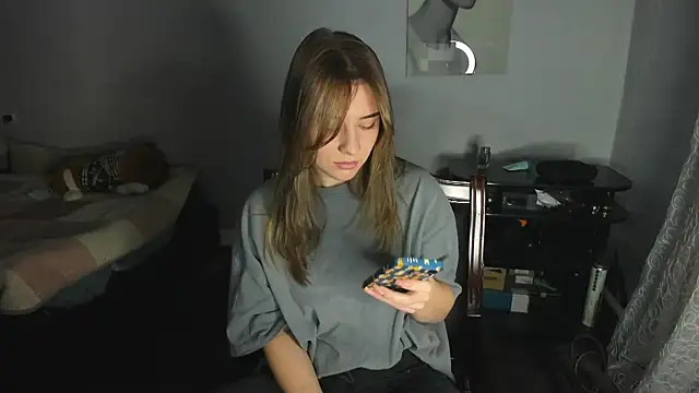 KindKristy online show from December 19, 2024, 5:51 am