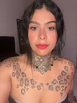 curvyliciousss online show from January 10, 2025, 11:50 pm